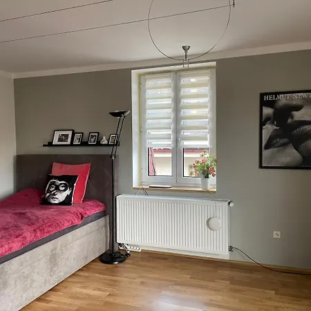Maisonette With Garden - Karlsbadlove Karlsbad