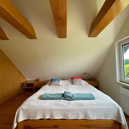 Maisonette With Garden - Karlsbadlove *