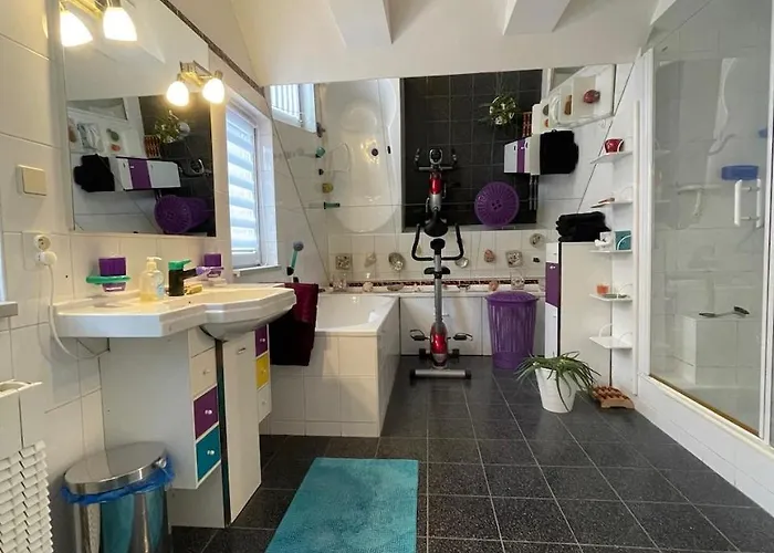 Maisonette With Garden - Karlsbadlove *