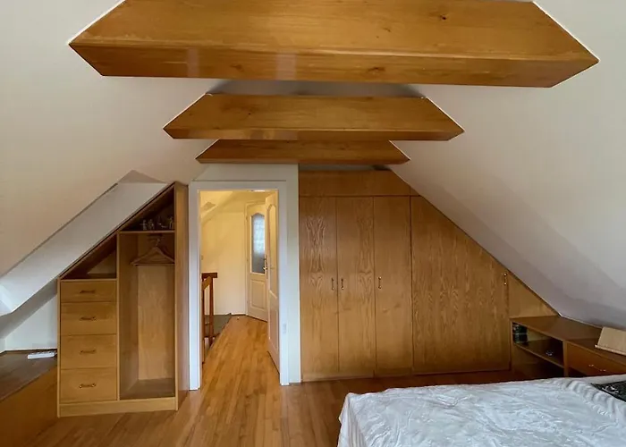 Maisonette With Garden - Karlsbadlove *